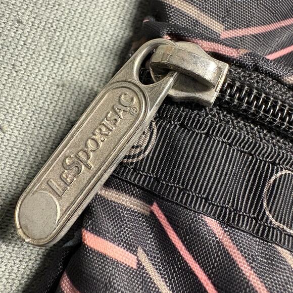 LeSportsac Black Striped Crossbody Travel‎ Bag Multicolor 3 Zipper Adjustable - Picture 8 of 16